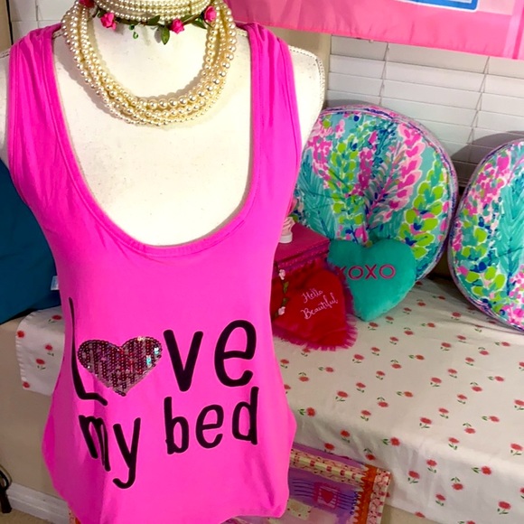 Grumpy & Gorgeous Barbie pink “Love My Bed” with silver sequin heart PJ top - Picture 3 of 8